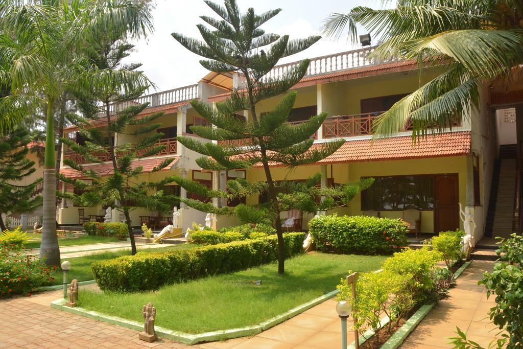 Sea Breeze Beach Resort Mahabalipuram Exterior photo