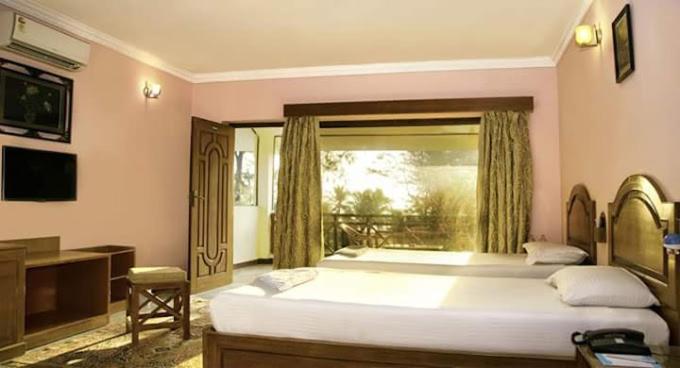 Sea Breeze Beach Resort Mahabalipuram Exterior photo