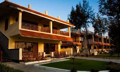 Sea Breeze Beach Resort Mahabalipuram Exterior photo